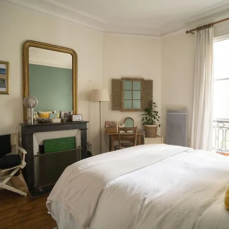 Parisian Cocoon In Montparnasse Apartment Paris
